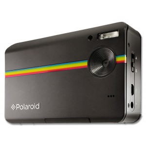 Polaroid joue le cliché du vintage pour son Z2300